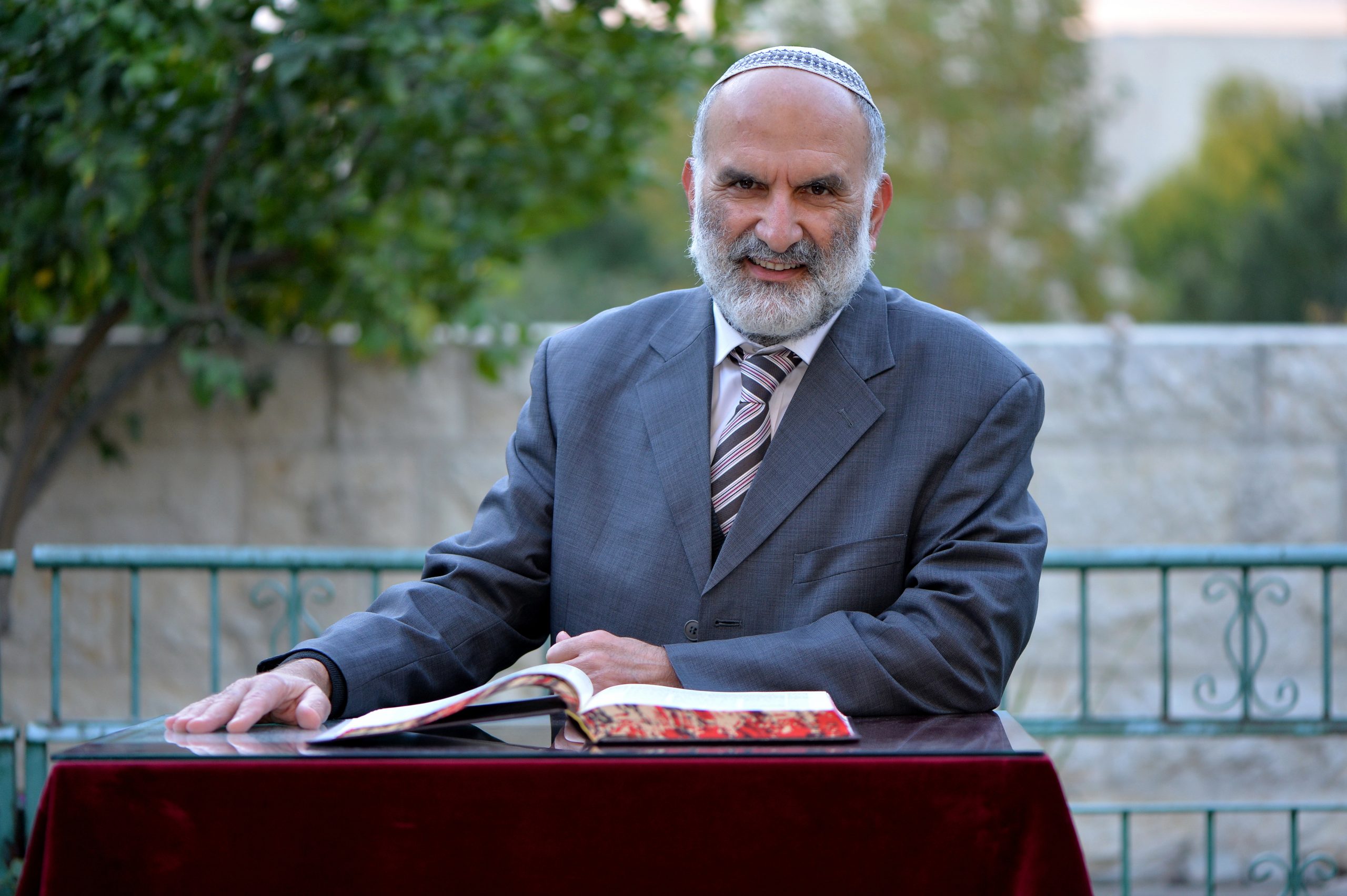 הרב יעקב לוי